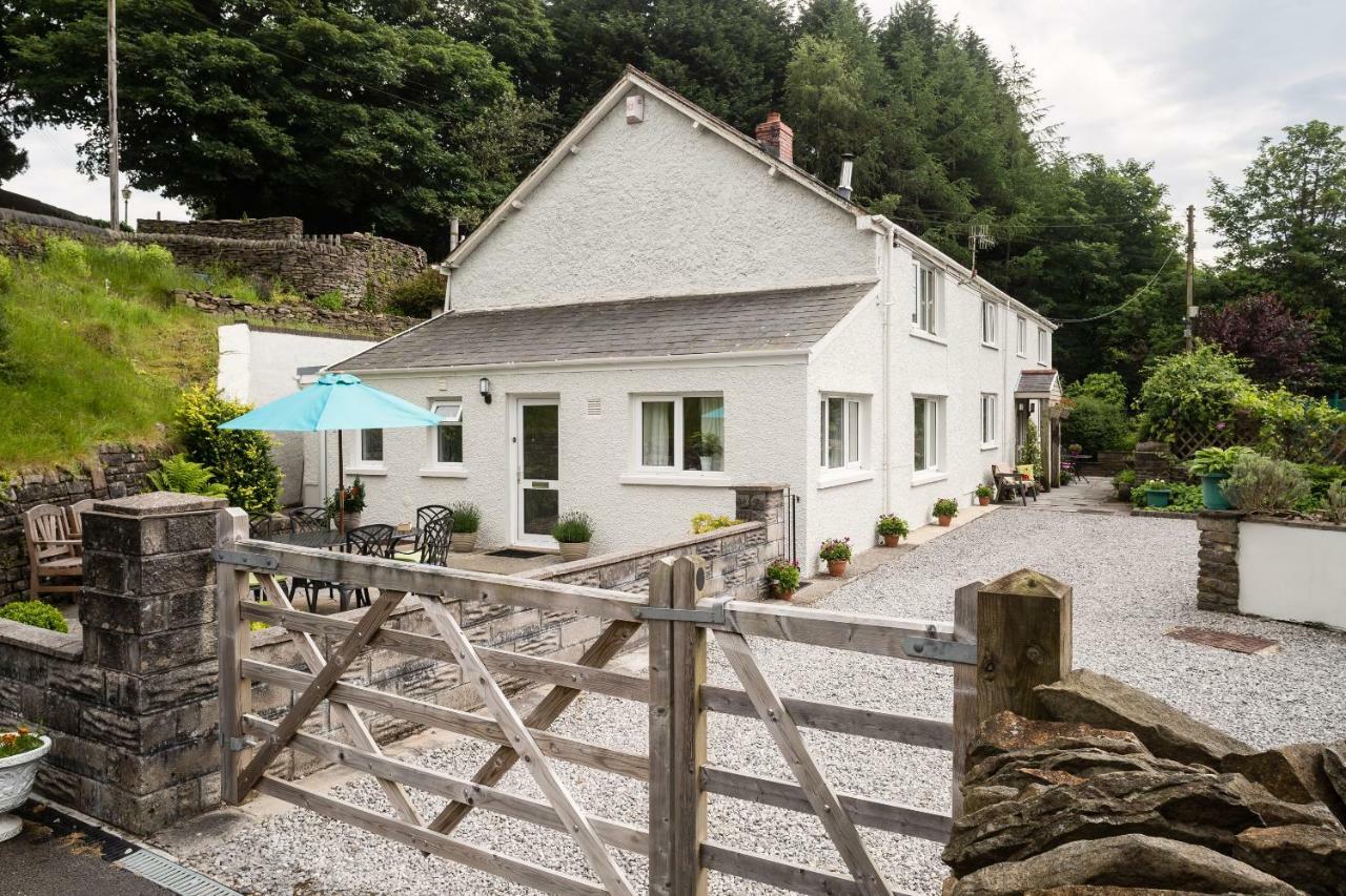 1 Tan Yr Eglwys Barn Cottage Pontardawe Exterior foto